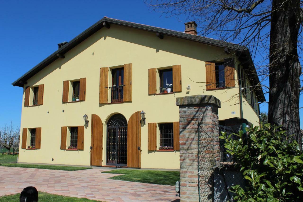 B&B Il Pozzo Кастеназо Экстерьер фото
