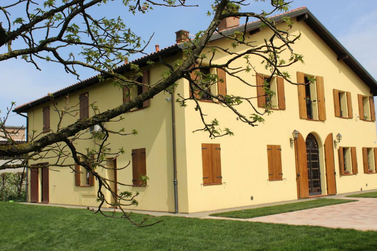 B&B Il Pozzo Кастеназо Экстерьер фото